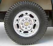Welly 2001 Chevrolet Suburban Wheel