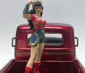 Jada Toys 1952 Chevy COE Pickup Wonder Woman figure
