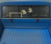 GreenLight Collectibles The Texas Chainsaw Massacre 1971 Chevrolet C-10 side detail